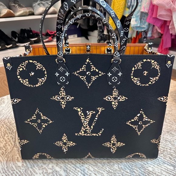 Louis Vuitton Black and Gold Tote Bag - Picture 1 of 6